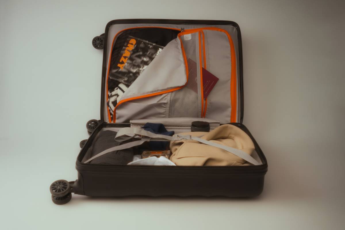 The Ultimate Guide to Choosing a Travel Case with Removable Dividers (Especially If You’re Packing Like an Influencer)